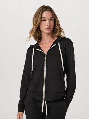 VUORI Halo Performance Hoodie